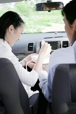 自動車の車検を安く済ませたい場合には